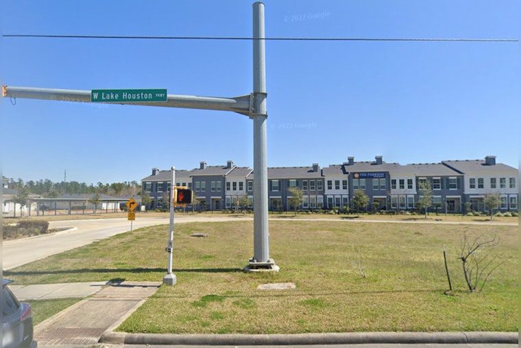 Houston Man Dies After Altercation Inside Vehicle Leads to Fatal Roadside Incident