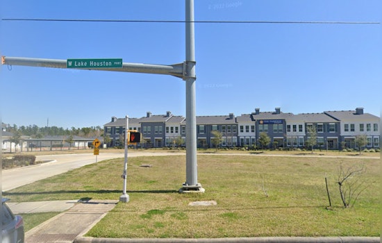 Houston Man Dies After Altercation Inside Vehicle Leads to Fatal Roadside Incident