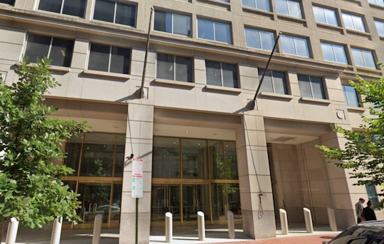 Houston Man Gets 74 Months for Weaponized Assault on Law Enforcement During Capitol Riotinous Siege