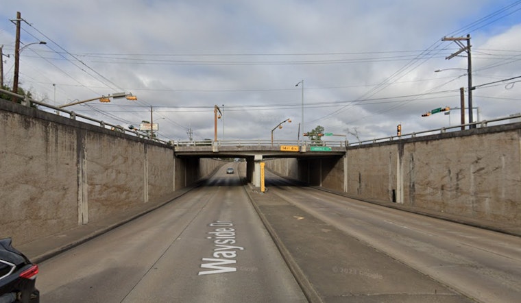 Houston Police Investigate After Pedestrian Fatally Struck by Van on South Wayside Drive
