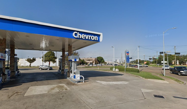 Houston Police Investigate After Woman Found Shot at Pinemont Gas Station, Authorities Search for Suspected Boyfriend