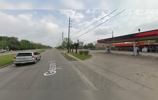 Houston Police Investigate Fatal Rollover Accident on Gessner Road