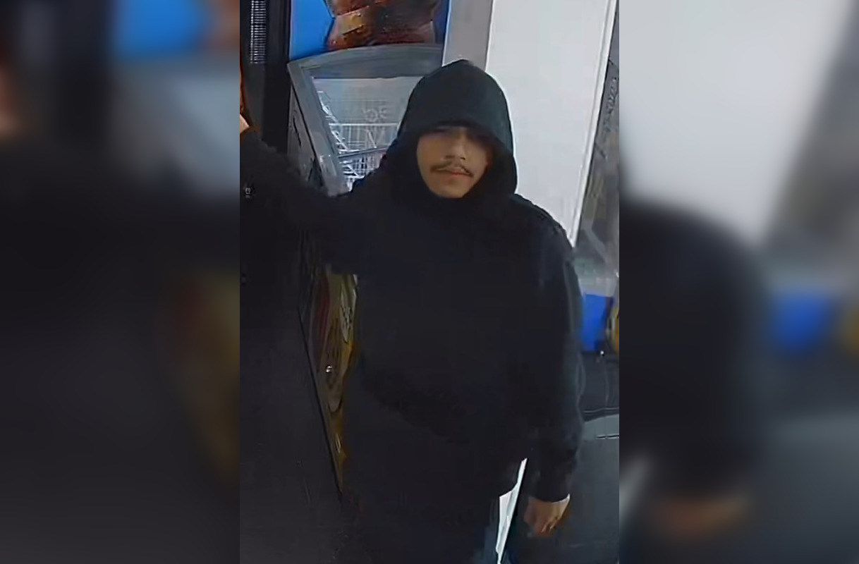 Houston Police Seek Suspect in Fatal Gulf Freeway Shooting, Community