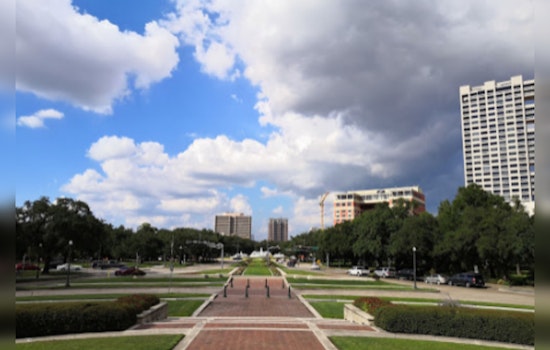 Houston Weather Alert: Potential Thunderstorms and High Heat Expected in Week's Forecast