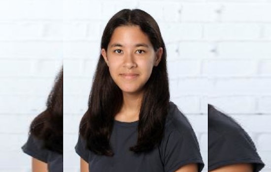 Kaelie Lam Honored with Scott Cowan Memorial Scholarship by Friends of Daggerwing Nature Center for Environmental and Academic Excellence