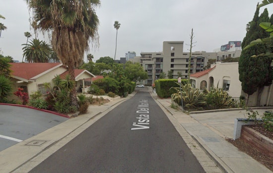 LAFD Extinguishes Fire in Abandoned Hollywood Building, Investigation Underway