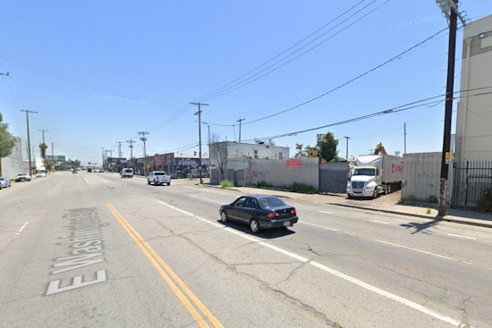 LAFD Extinguishes Recycling Yard Blaze in Central-Alameda in Under 20 Minutes, No Injuries Reported
