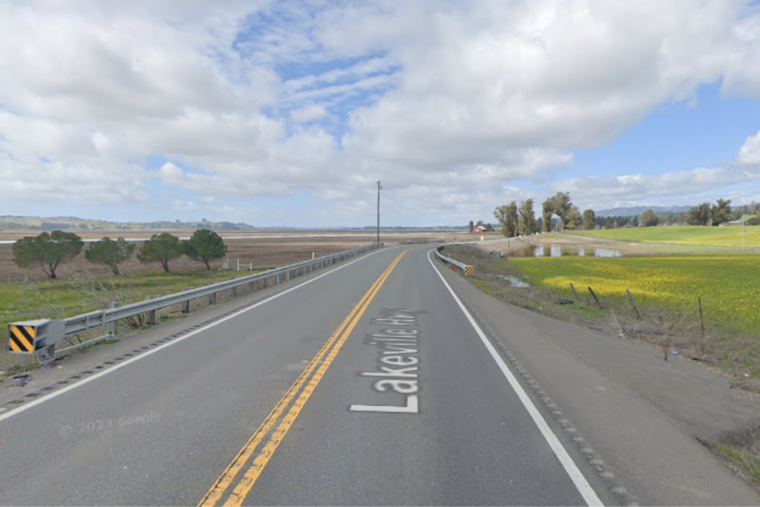 Lakeville Highway Reopens Near Petaluma After Early Morning Diesel Spill Cleanup