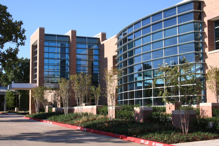 Lewisville Sets Up Cooling Centers at Library and Salvation Army to