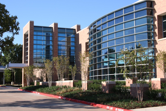 Lewisville Sets Up Cooling Centers at Library and Salvation Army to Combat Soaring Temperatures