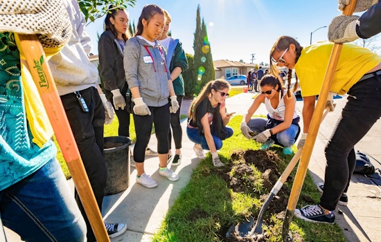 Long Beach Launches Youth-Led Climate Action Microgrant Program Supported by Bloomberg Philanthropies