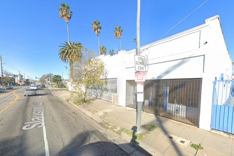 Los Angeles Firefighters Quickly Extinguish Chesterfield Square Blaze, Save Adjacent Church