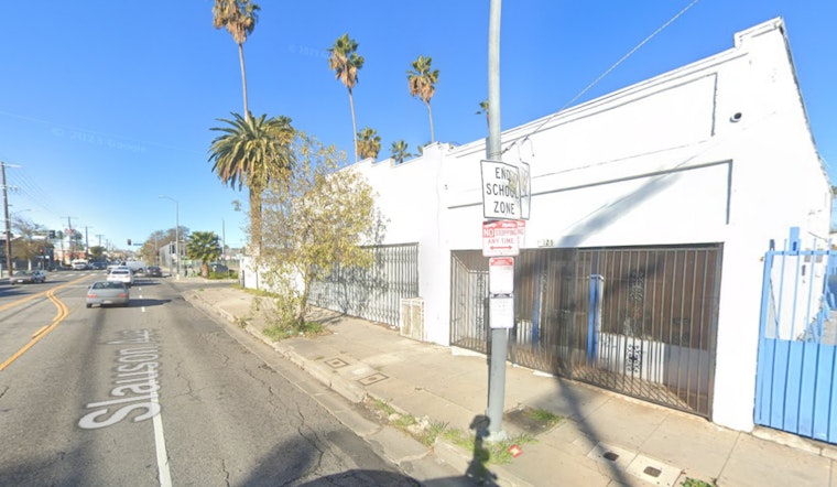 Los Angeles Firefighters Quickly Extinguish Chesterfield Square Blaze, Save Adjacent Church