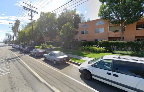 Los Angeles Firefighters Rescue Two Cats from Pacoima Apartment Fire, No Human Injuries Reported