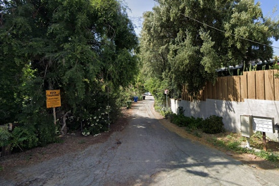 Los Angeles Firefighters Swiftly Contain Sunland Brush Fire, No Structures Damaged