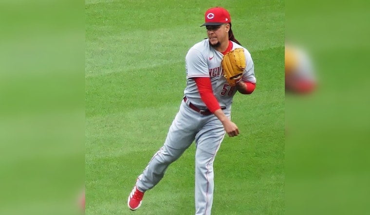 Luis Castillo Leads Seattle Mariners to Sweep Los Angeles Angels with Commanding Pitching Performance