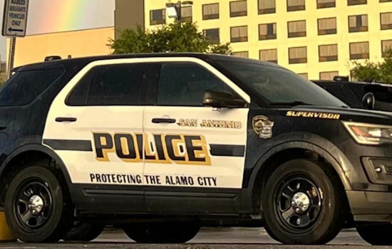 Man Critically Injured, Woman Sought After Shootout Near San Antonio Laundromat