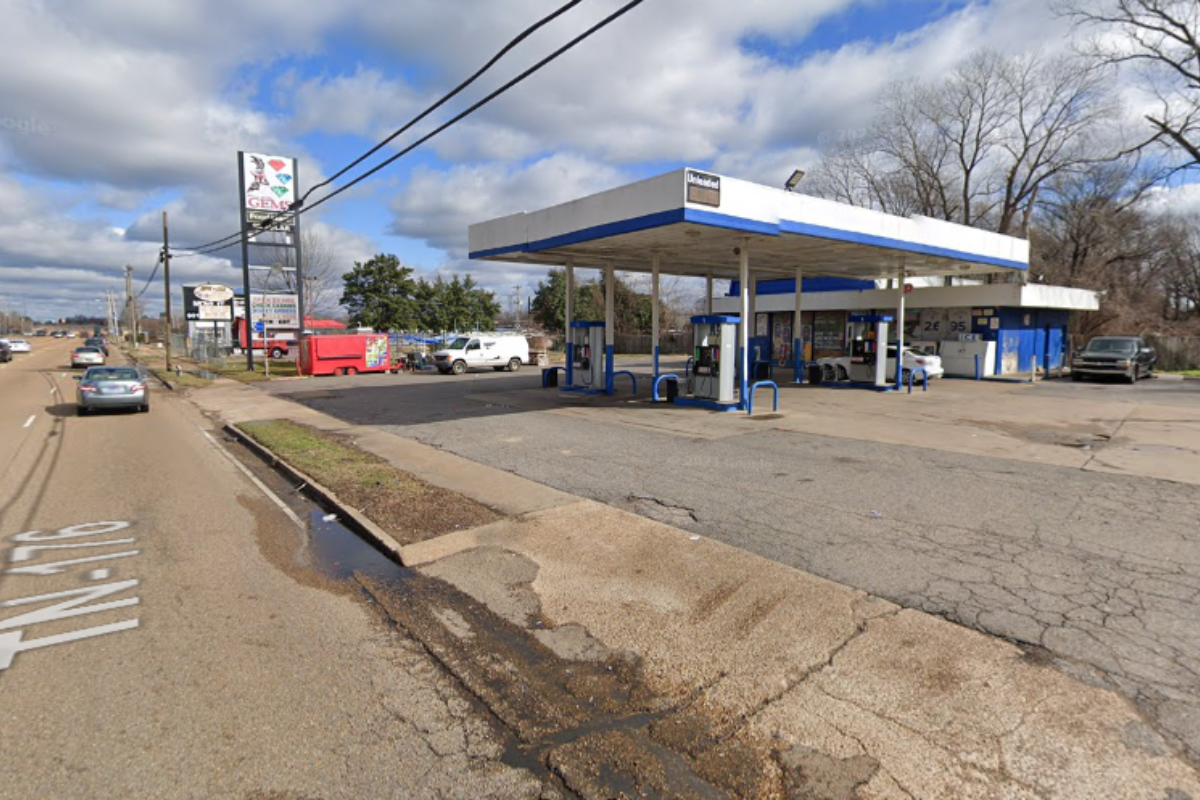 Man Fatally Shot at Parkway Village in Memphis; Police Seek Suspect in