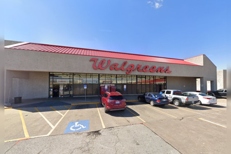 Man Fatally Stabbed in Houston Walgreens Parking Lot, Suspect Detained