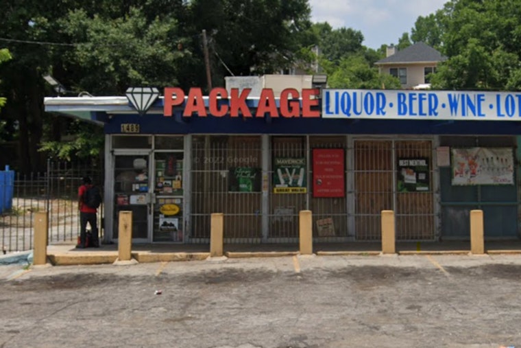 Man Injured in Gunfire During Carjacking on Campbellton Road in Atlanta, Police Seek Information