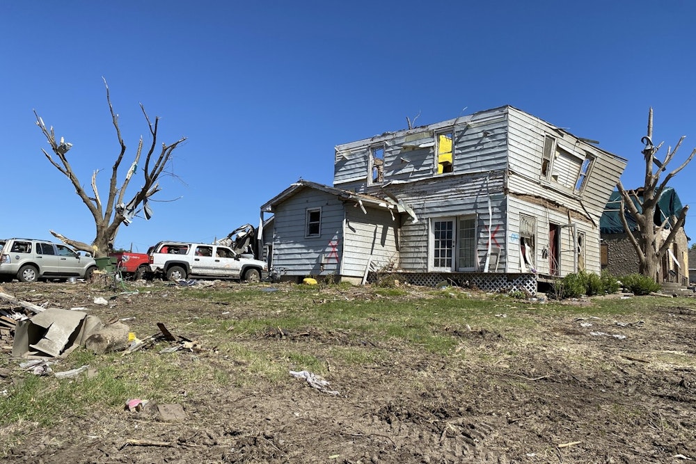 Minnesota Responds with Heart and Muscle, Aid Teams Fortify Iowa's Tornado-Ravaged Greenfield
