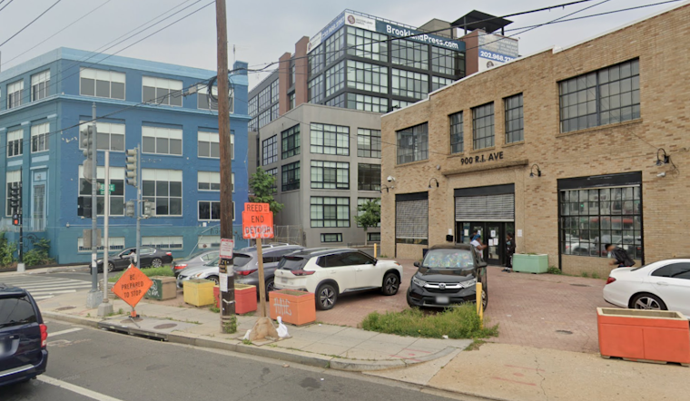 MPD Seeks Suspects After Early Morning Armed Robbery in Northeast D.C.