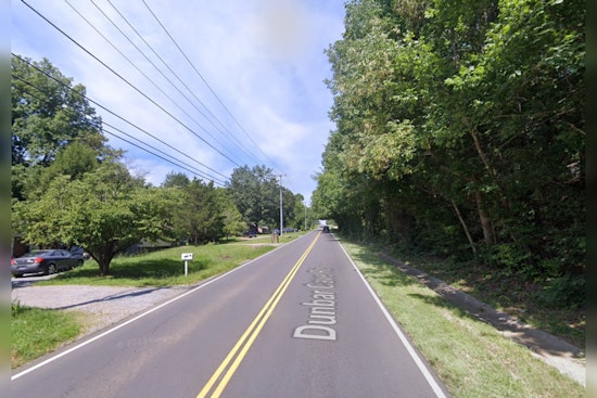Multi-Vehicle Collision Creates Morning Commuter Chaos on Clarksville's Dunbar Cave Road