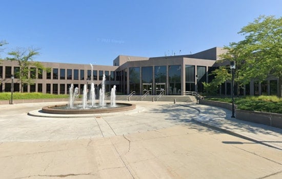 Naperville's Coal Reliance Questioned as City Faces Critical Energy Contract Renewal