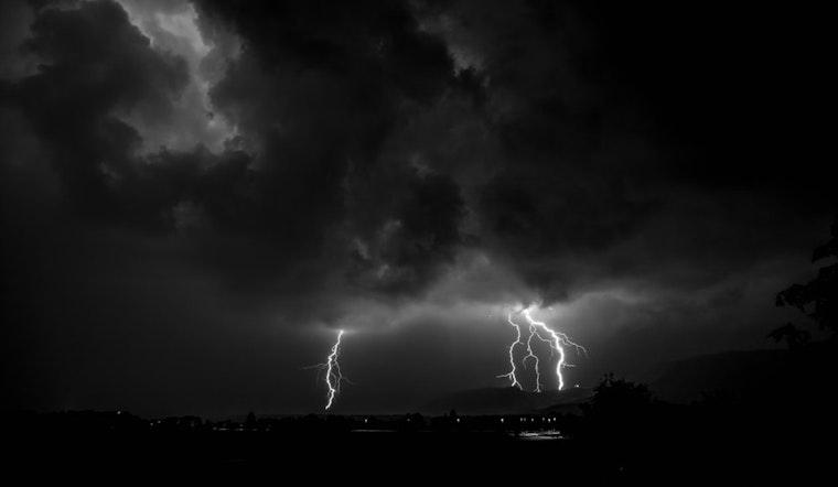 Nashville Braces for Showers and Thunderstorms with a 90% Chance of Rain Today