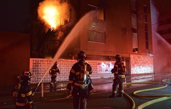 One Dead, Three Injured as Fire Engulfs Vacant Seattle Apartment Building in Ravenna