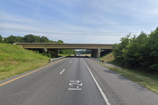 Overturned Car on I-24 East Disrupts Traffic in Clarksville, Commuters Advised to Use Alternate Routes