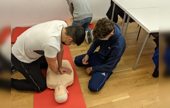 Peoria Offers CPR and First Aid Training to Empower Residents as Lifesavers