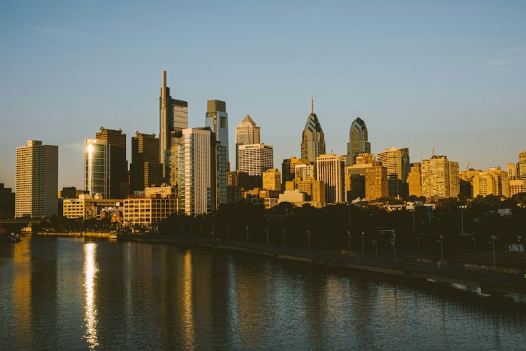 Philadelphia Sparkles Under Sunny Skies, NWS Forecasts a Week of Warmth and Clear Nights