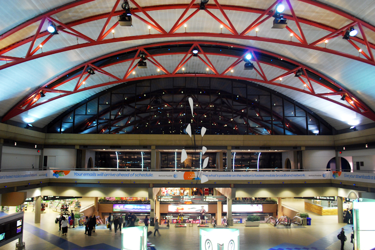 Pittsburgh International Airport Advises Early Arrival for Passengers Due to Surge in Summer Travel Traffic