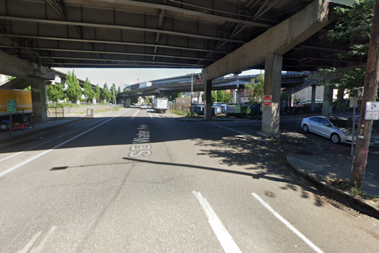 Portland Police Investigate Fatal Motorcycle Accident on Morrison Bridge Ramp