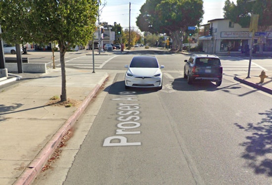 Rapid LAFD Response Extinguishes West LA Nail Spa Fire in 21 Minutes, Investigation Underway