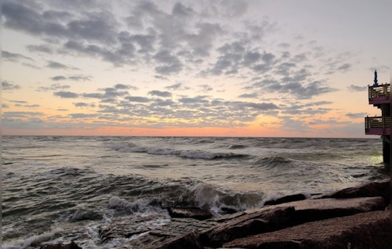 Rare Surf-Ready Waves Draw Thrill-Seekers to Galveston Island Despite Red Flag Warnings