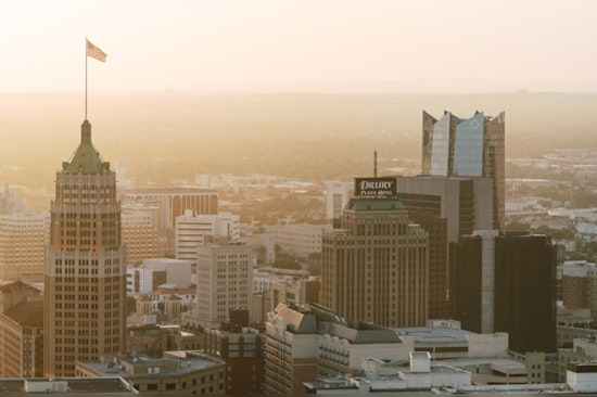 San Antonio Braces for a Weather Rollercoaster, Foggy Mornings Lead to Sunny 90-Degree Afternoons