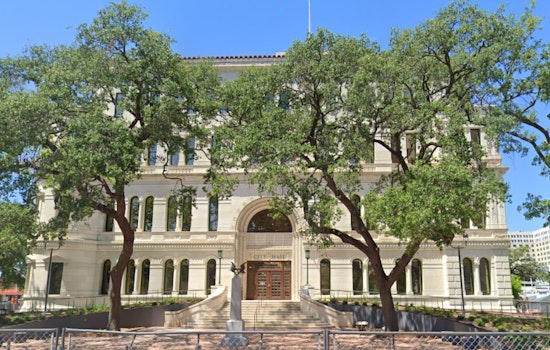 San Antonio City Council Considers Aligning Pay Raises with Median Income Amidst Charter Review