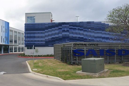 San Antonio School Districts Navigate Teacher Pay Raises and Retention Bonuses Amid Educator Shortage