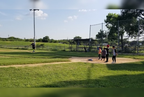 San Antonio's Rosedale Park Pavilion Renamed in Honor of Boxing Legend Robert “Pikin” Quiroga