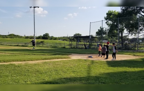 San Antonio's Rosedale Park Pavilion Renamed in Honor of Boxing Legend Robert “Pikin” Quiroga