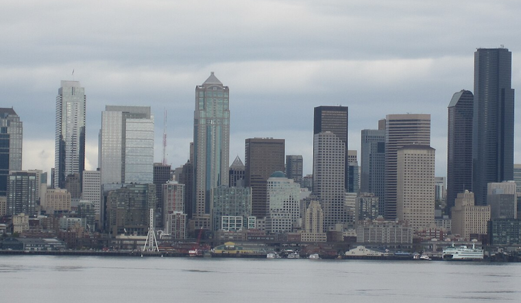 Seattle Braces for a Week of Gray Skies with Intermittent Showers and Gradual Warming Trend