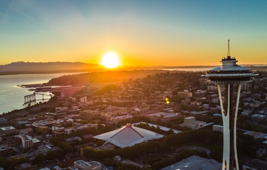Seattle to Enjoy a Warm Weekend with Gradual Cooling and Chance of Showers by Sunday