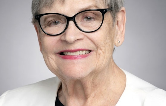 Senator Ann Rest Hosts Constituent Listening Sessions Over Pizza in New Hope