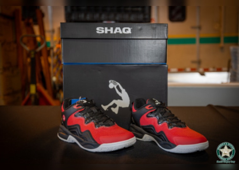 Shaquille O'Neal and Broward Sheriff's Office Gift New Sneakers to 100 Florida Students in Empowerment Drive