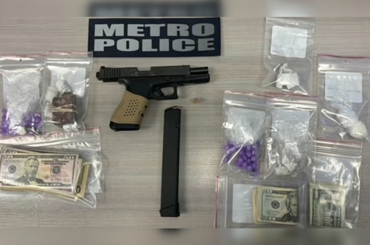 Springfield Police Arrest Suspect for Trafficking Cocaine and Possessing Illegal Machine Gun