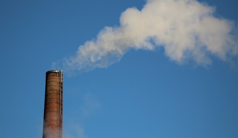 Supreme Court Slams Brakes on EPA's Smog Crackdown, Texas Cheers as Pollution Battle Intensifies