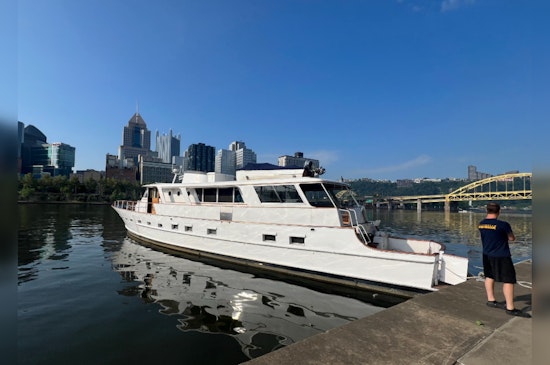 Suspect Arrested After Intoxicated Joyride on Stolen Yacht in Pittsburgh's Allegheny River