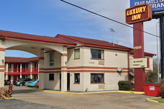 SWAT Team Arrests Murder Suspect After Standoff at East Harris County Motel, Traffic Disrupted on I-10